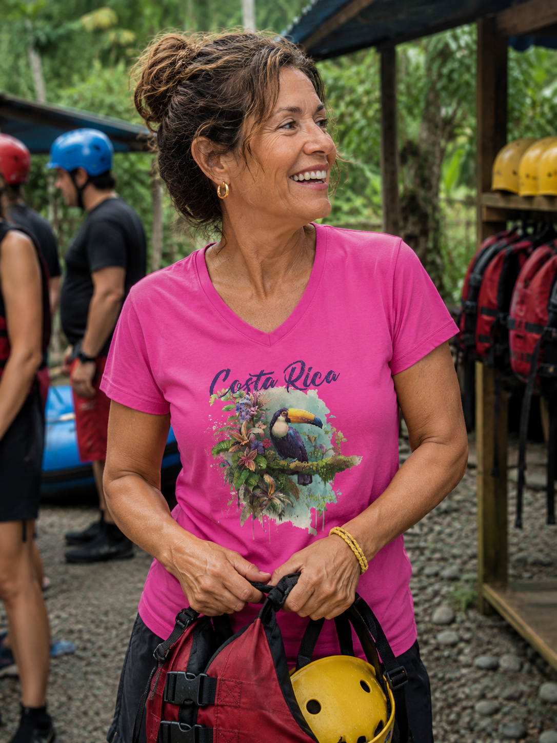 Costa Rica Toucan Women’s relaxed v-neck t-shirt