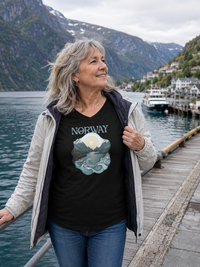 Norway Women’s relaxed v-neck t-shirt